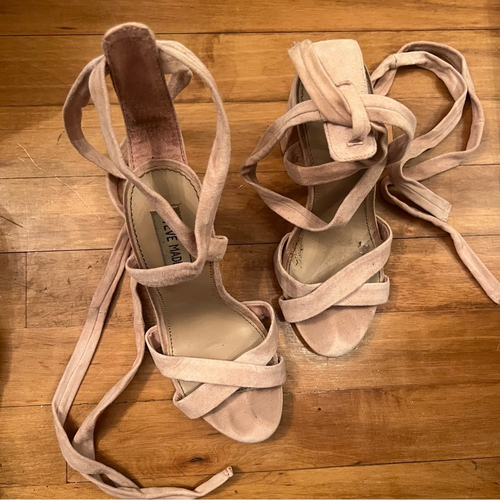 Steve Madden Christey Lace up Ankle Wrap Heel
